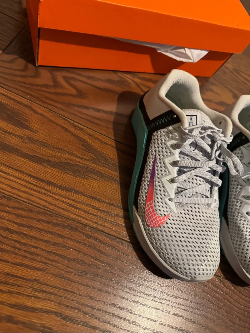 Nike White Athletic Sneakers with Pink and Teal Accents